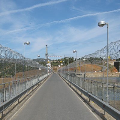 highway barbed wire.jpg